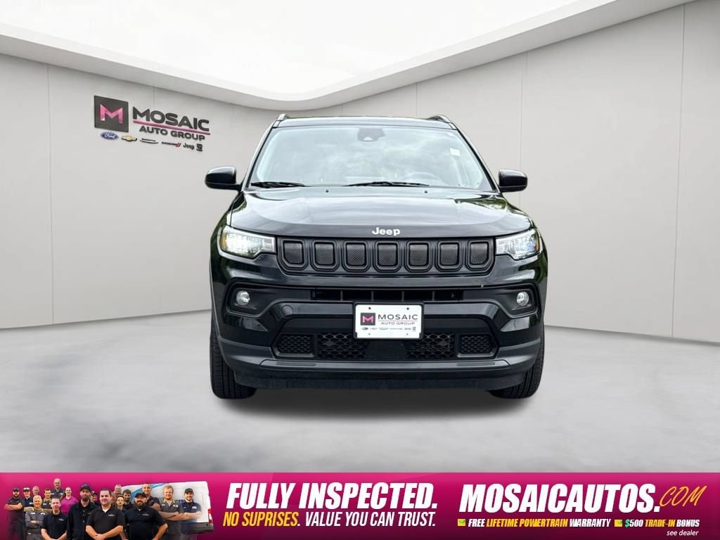 Used 2022 Jeep Compass Latitude with VIN 3C4NJDBB9NT132371 for sale in Zumbrota, Minnesota