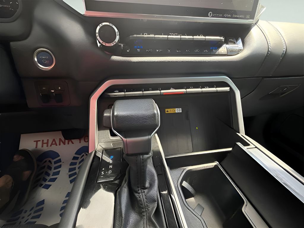2023 Toyota Sequoia Platinum - Photo 31