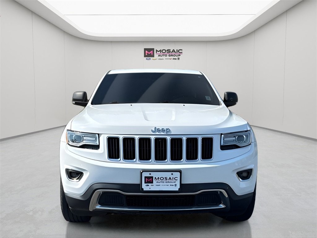 Used 2015 Jeep Grand Cherokee Limited with VIN 1C4RJFBGXFC116945 for sale in Zumbrota, Minnesota