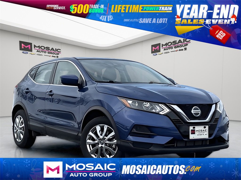 2021 Nissan Rogue Sport S's photo