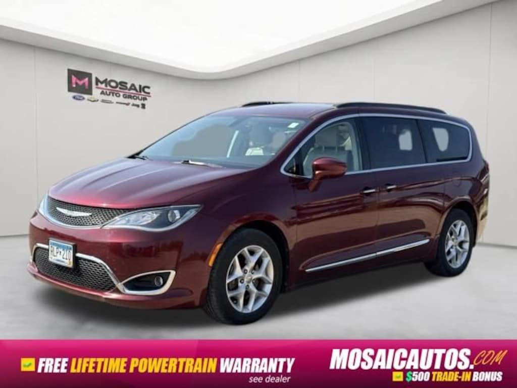 Used 2017 Chrysler Pacifica Touring-L Van