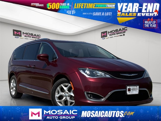 2017 Chrysler Pacifica Touring-L Plus Van