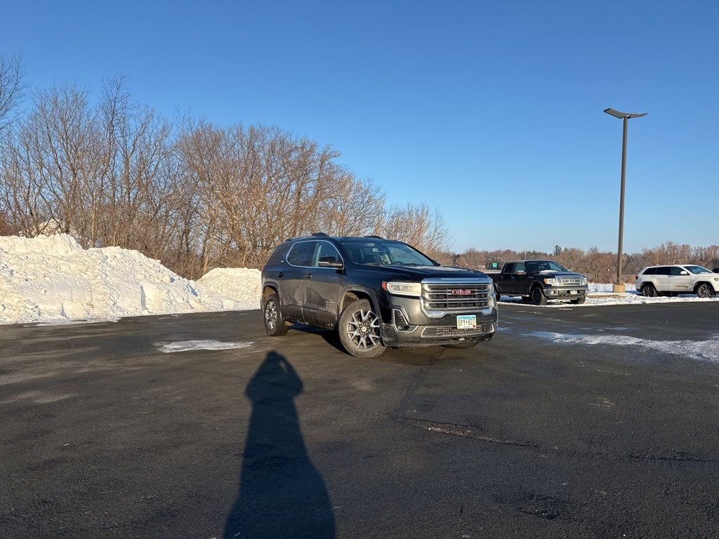 2023 GMC Acadia SLT's photo