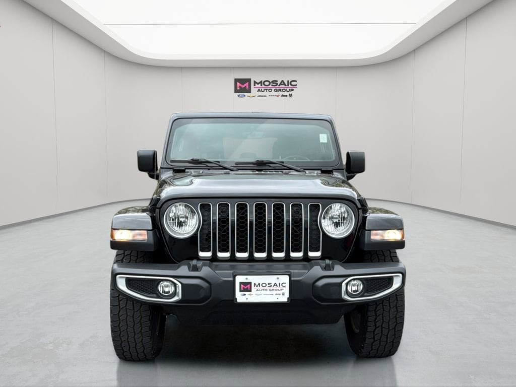 Used 2021 Jeep Gladiator Overland with VIN 1C6HJTFG1ML505529 for sale in Zumbrota, Minnesota