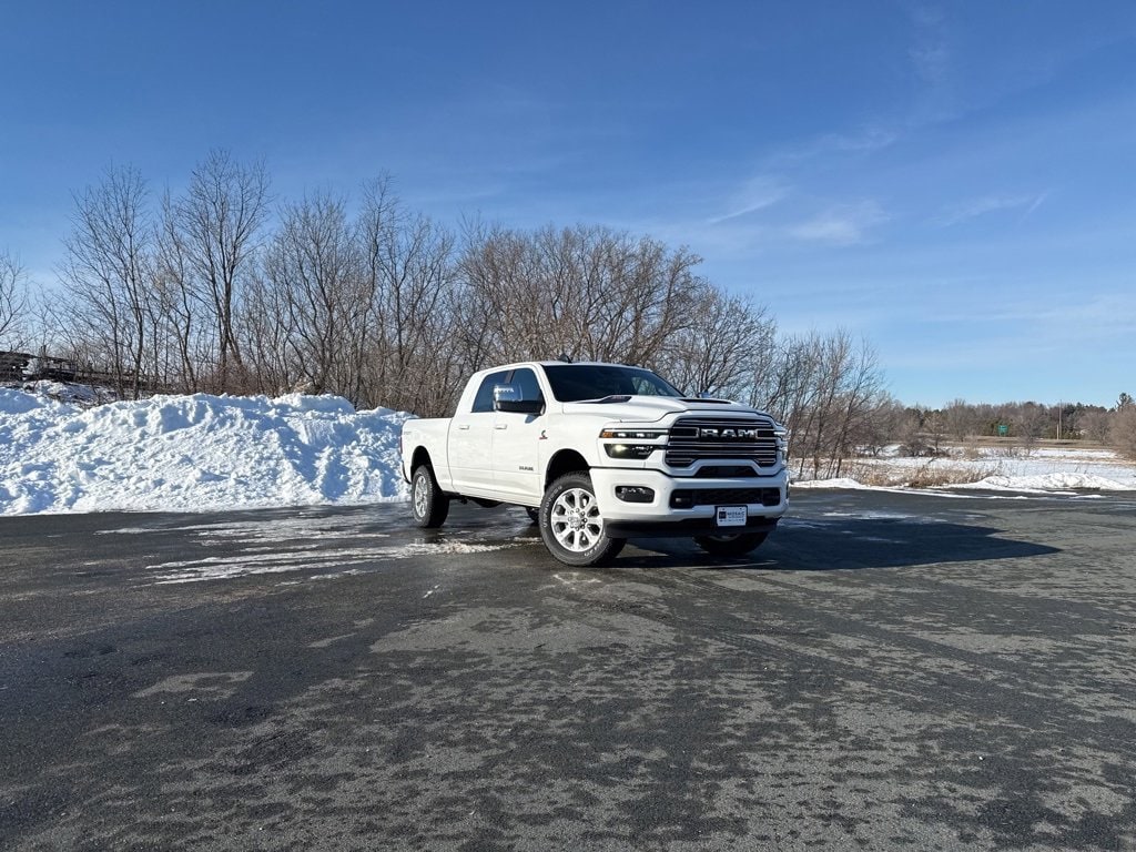 2026 RAM Ram 3500 Pickup Laramie's photo