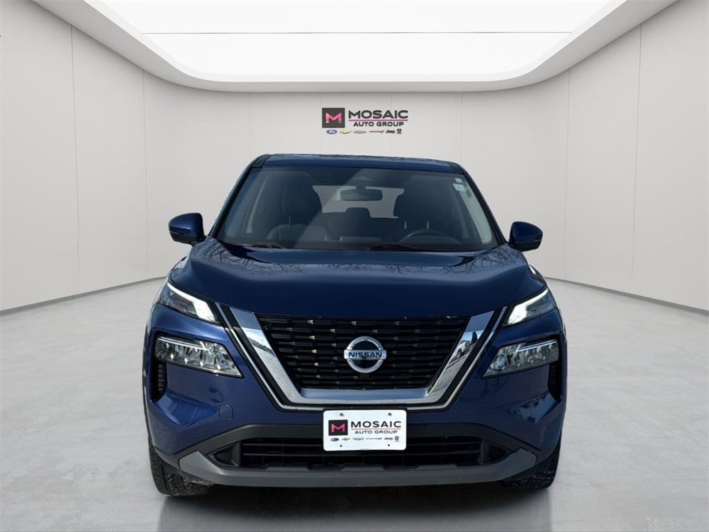 Used 2021 Nissan Rogue SV with VIN JN8AT3BB3MW228884 for sale in Zumbrota, Minnesota