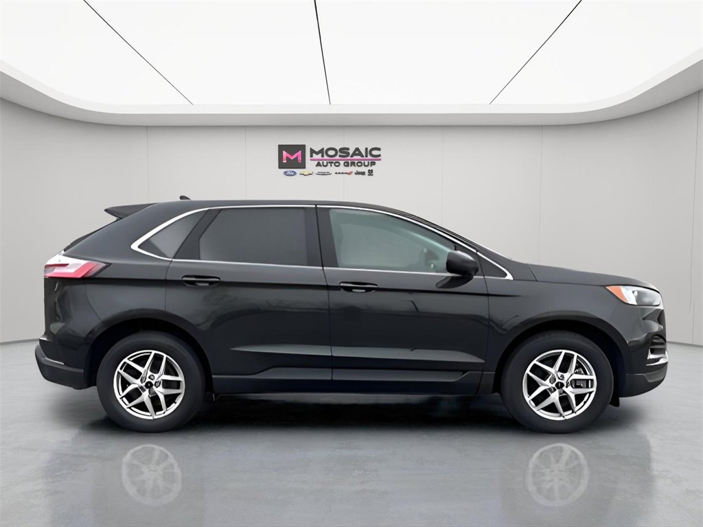 Used 2024 Ford Edge SEL with VIN 2FMPK4J96RBA02534 for sale in Zumbrota, Minnesota