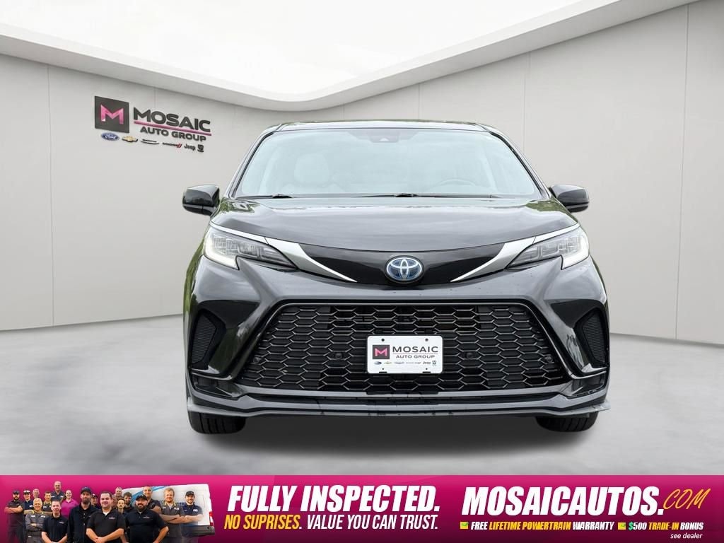 Used 2021 Toyota Sienna XSE with VIN 5TDGSKFC2MS037012 for sale in Zumbrota, Minnesota
