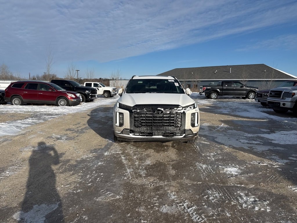 Used 2025 Hyundai Palisade Calligraphy Night Edition with VIN KM8R7DGE7SU846693 for sale in Zumbrota, Minnesota