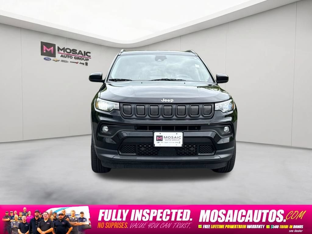 Used 2022 Jeep Compass Latitude with VIN 3C4NJDBB9NT132371 for sale in Zumbrota, Minnesota