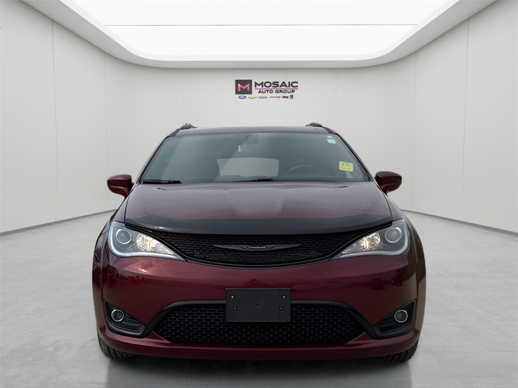 Used 2020 Chrysler Pacifica AWD LAUNCH EDITION with VIN 2C4RC3BG0LR278000 for sale in Zumbrota, Minnesota