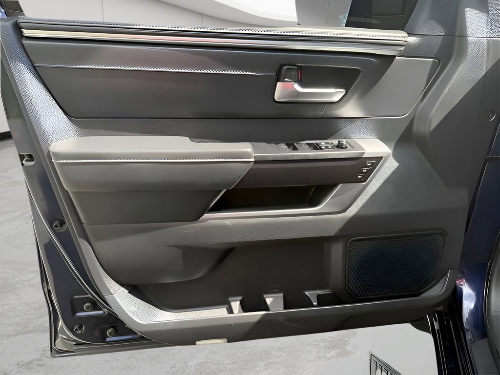 2023 Toyota Sequoia Platinum - Photo 38