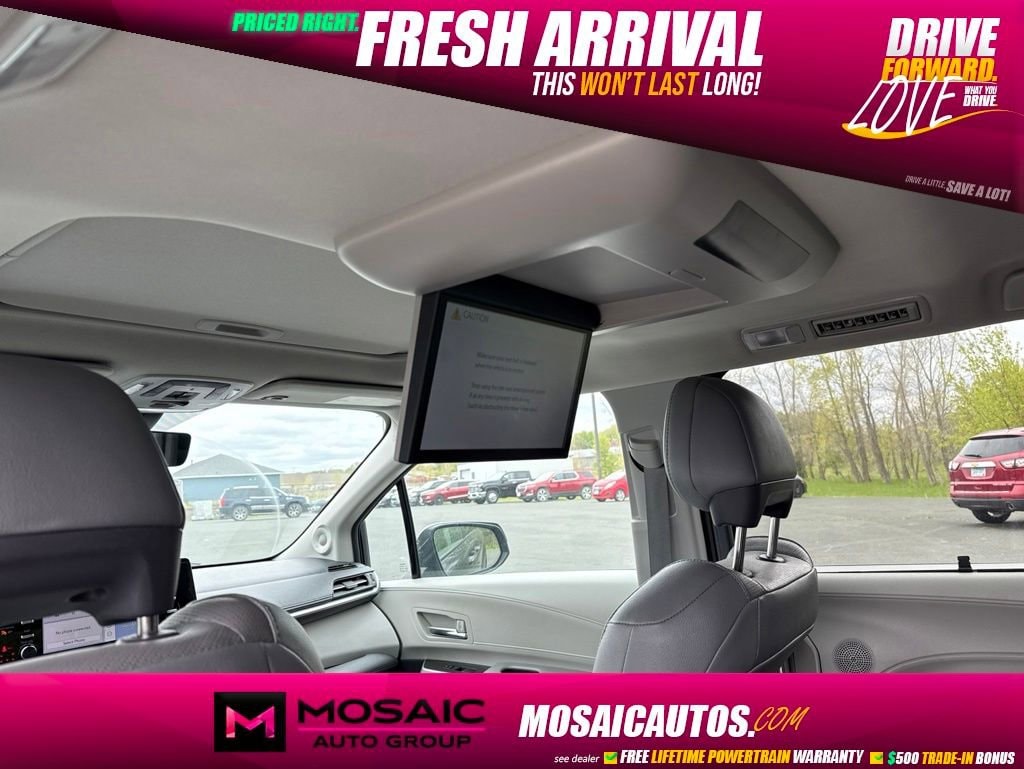 Used 2022 Toyota Sienna Limited 7 Passenger Van Passenger Van