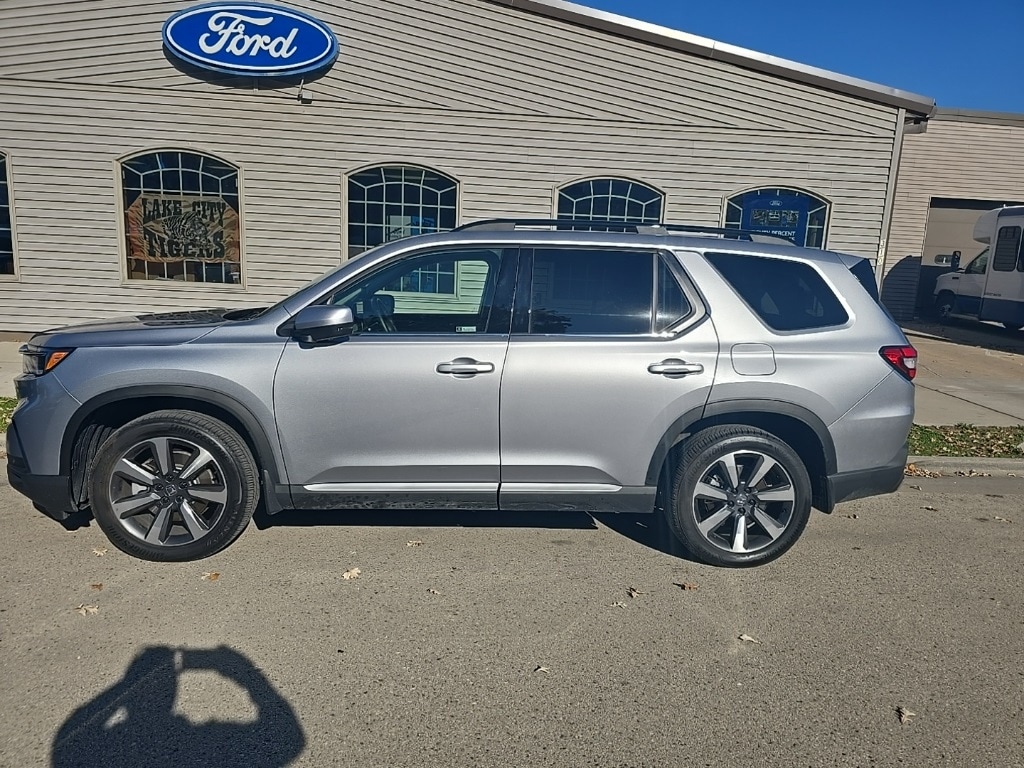 Used 2023 Honda Pilot Elite with VIN 5FNYG1H84PB017135 for sale in Lake City, Minnesota