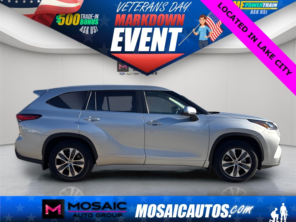Used 2023 Toyota Highlander XLE with VIN 5TDKDRBH1PS508232 for sale in Lake City, Minnesota