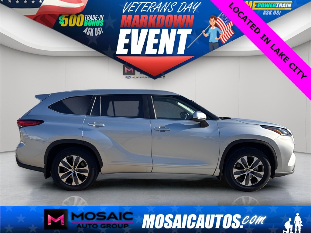 Used 2023 Toyota Highlander XLE SUV