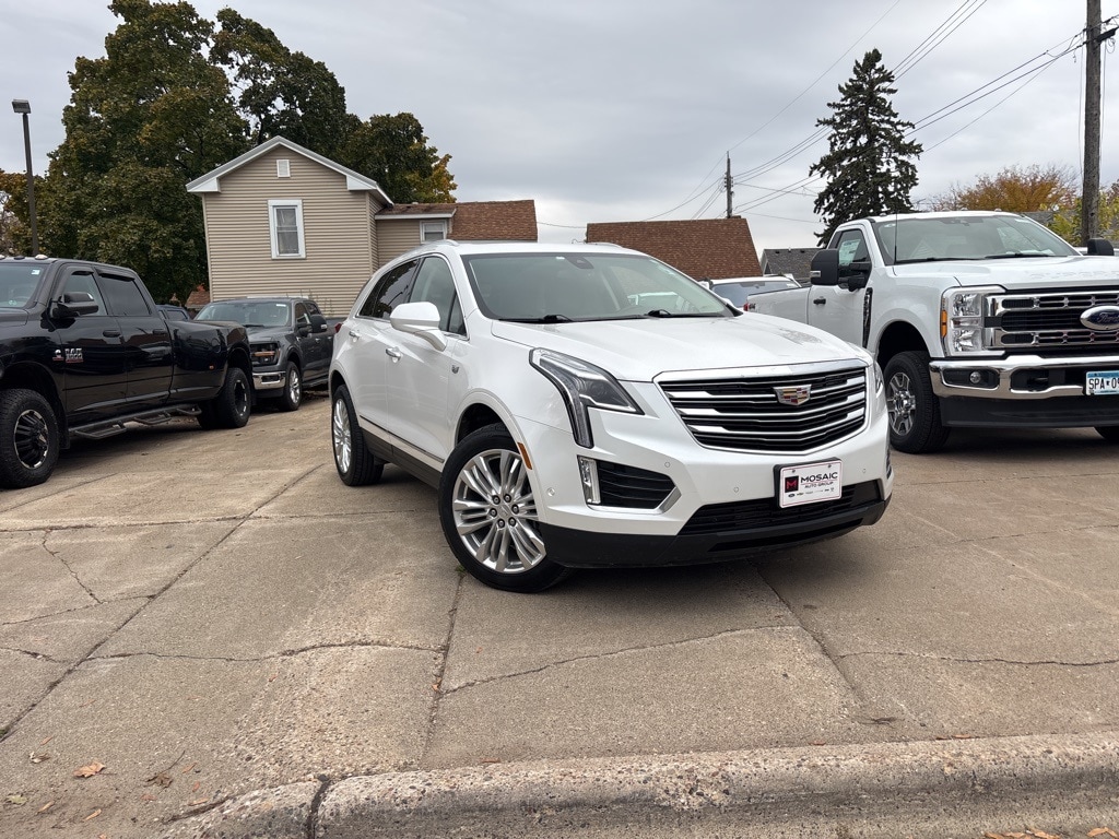 Used 2018 Cadillac XT5 Premium Luxury with VIN 1GYKNFRS3JZ203151 for sale in Lake City, Minnesota