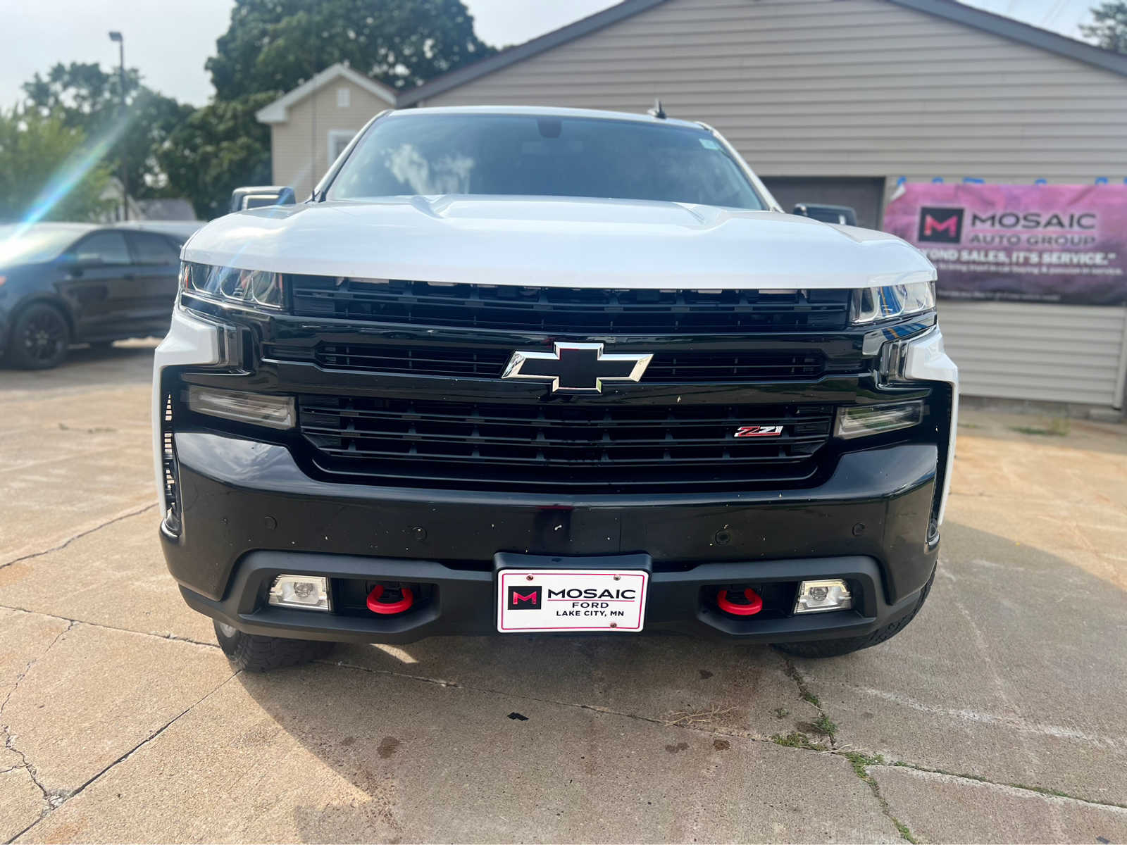 Used 2019 Chevrolet Silverado 1500 LT Trail Boss with VIN 1GCPYFED2KZ110360 for sale in Lake City, Minnesota