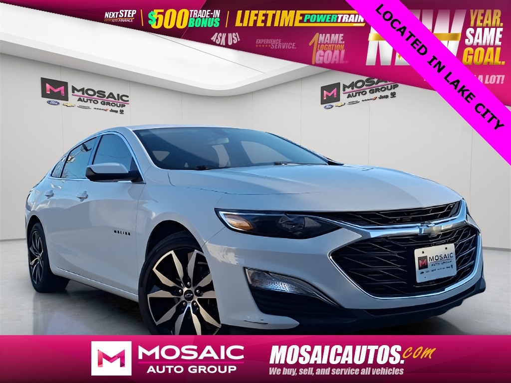 2022 Chevrolet Malibu RS's photo