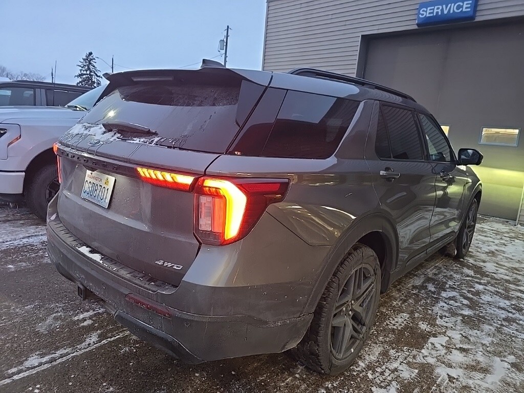Used 2025 Ford Explorer ST-Line SUV