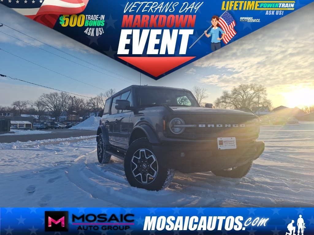 2023 Ford Bronco 4-Door Outer Banks's photo