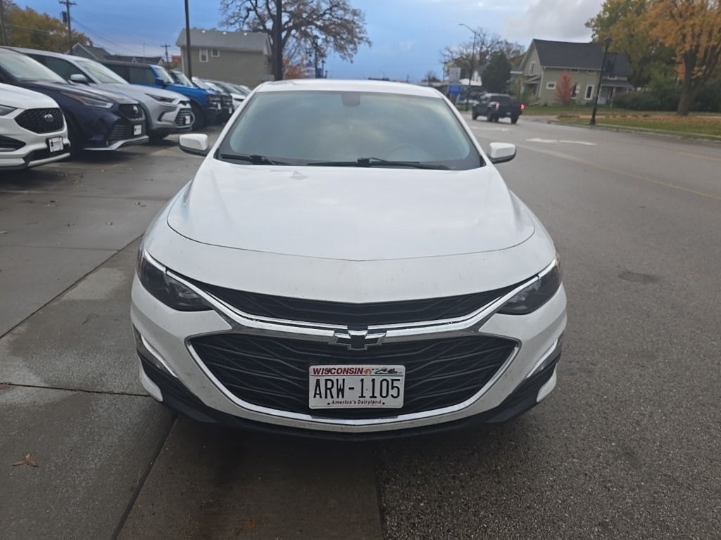 Used 2022 Chevrolet Malibu RS with VIN 1G1ZG5ST3NF204313 for sale in Lake City, Minnesota