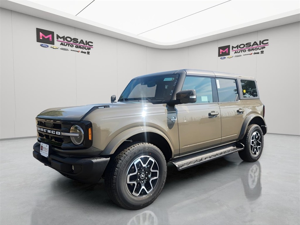New 2025 Ford Bronco Outer Banks SUV