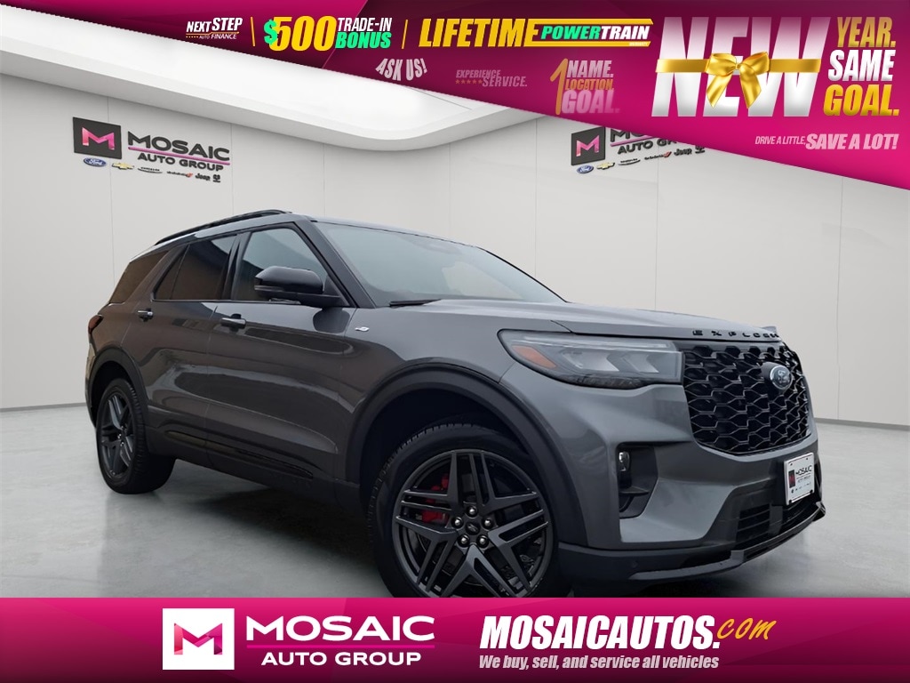 2025 Ford Explorer ST-LINE's photo