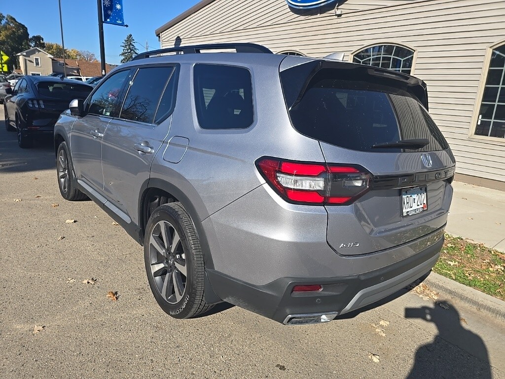 Used 2023 Honda Pilot Elite SUV
