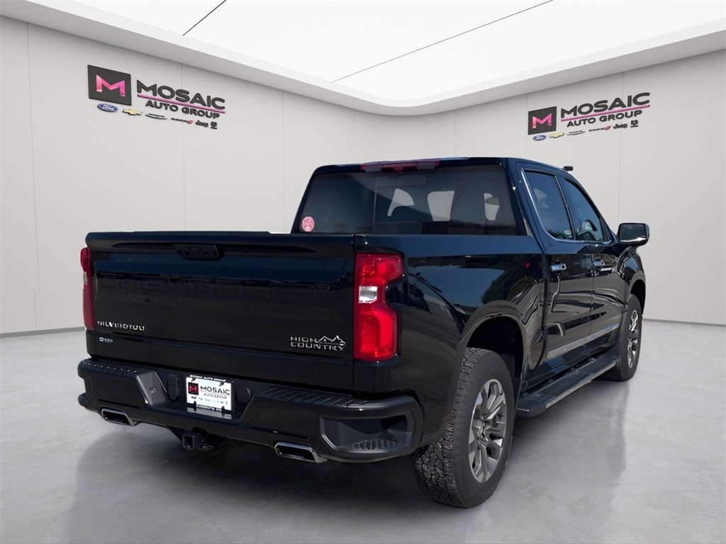 Used 2024 Chevrolet Silverado 1500 High Country with VIN 2GCUDJED4R1163078 for sale in Lake City, Minnesota