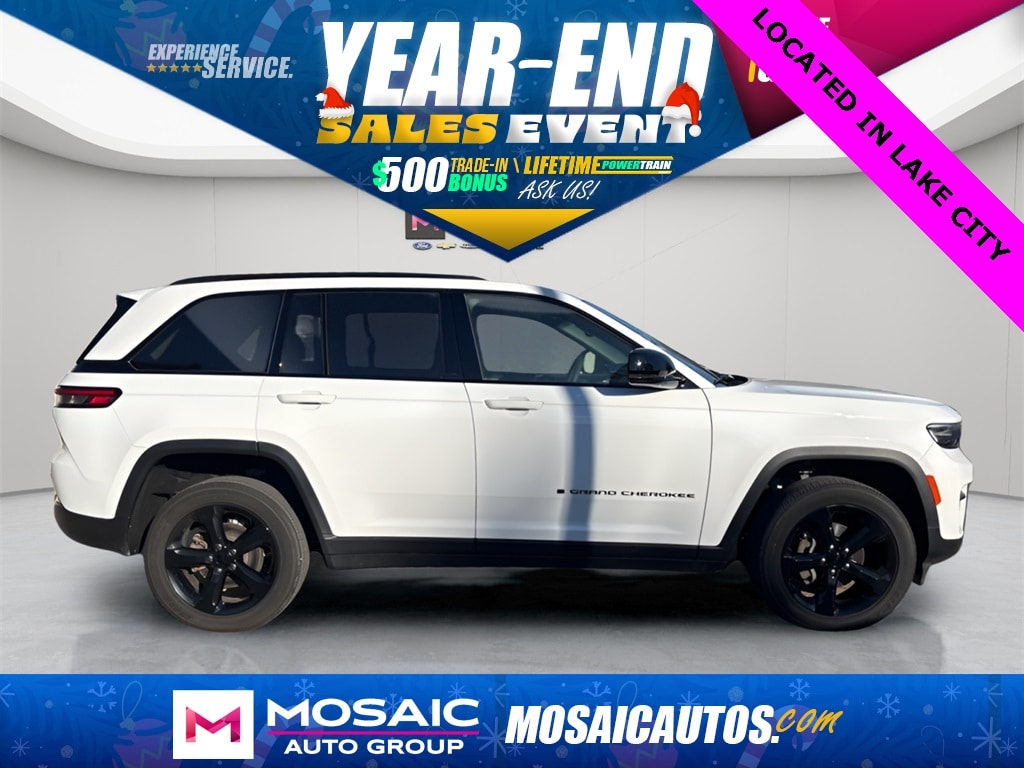 Used 2024 Jeep Grand Cherokee Altitude with VIN 1C4RJHAG8RC715604 for sale in Lake City, Minnesota