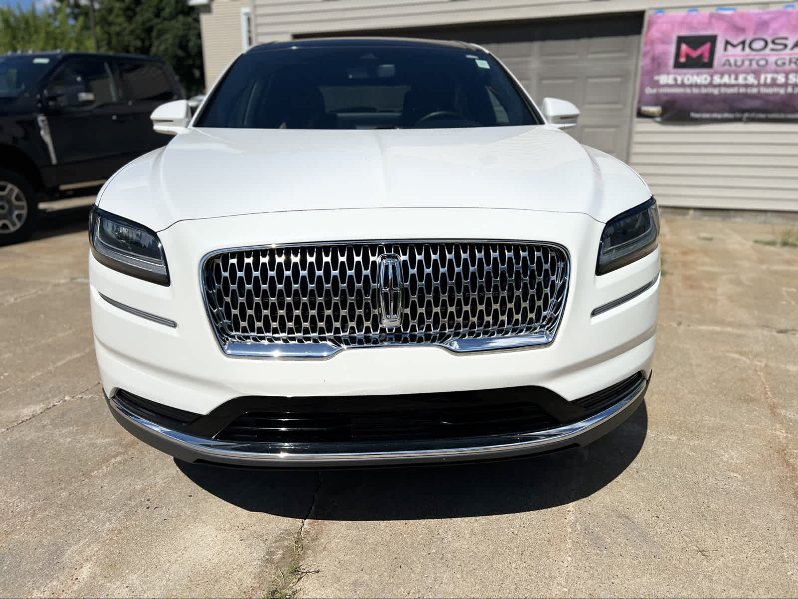 Used 2021 Lincoln Nautilus Reserve with VIN 2LMPJ8K93MBL08564 for sale in Lake City, Minnesota