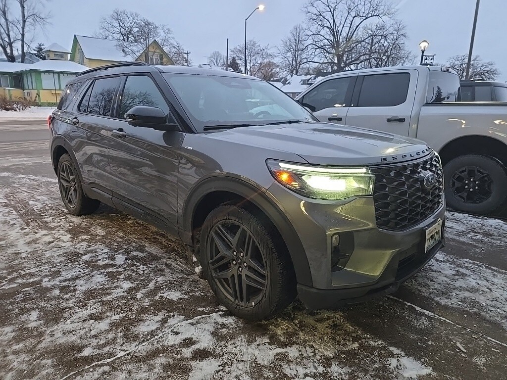Used 2025 Ford Explorer ST-Line SUV