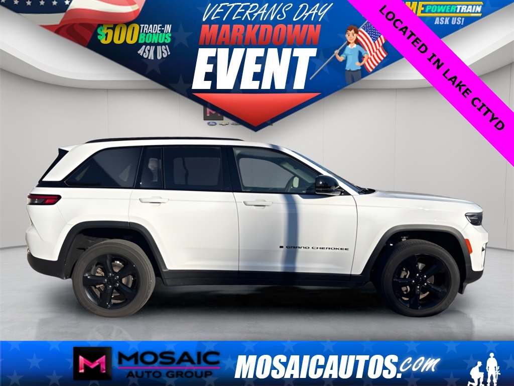 Used 2024 Jeep Grand Cherokee Altitude with VIN 1C4RJHAG8RC715604 for sale in Lake City, Minnesota