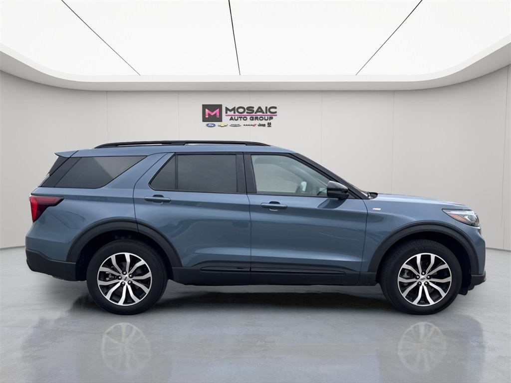 Used 2025 Ford Explorer ST-LINE with VIN 1FMUK8KH4SGB31614 for sale in Lake City, Minnesota