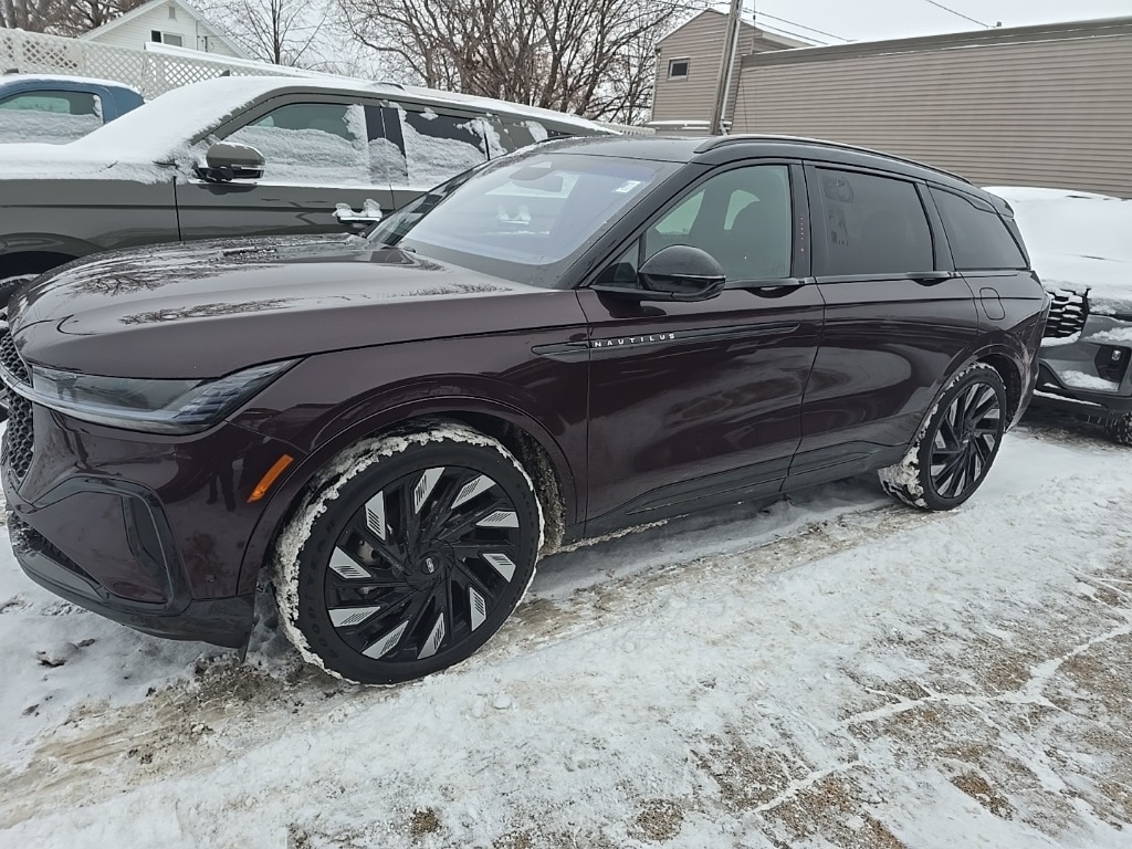 Used 2024 Lincoln Nautilus Reserve with VIN 5LMPJ8KA6RJ784278 for sale in Lake City, Minnesota