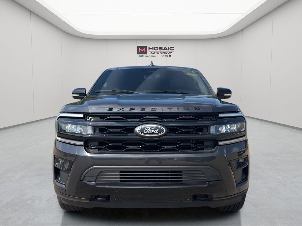 Used 2022 Ford Expedition Limited with VIN 1FMJK2AT5NEA07681 for sale in Zumbrota, Minnesota