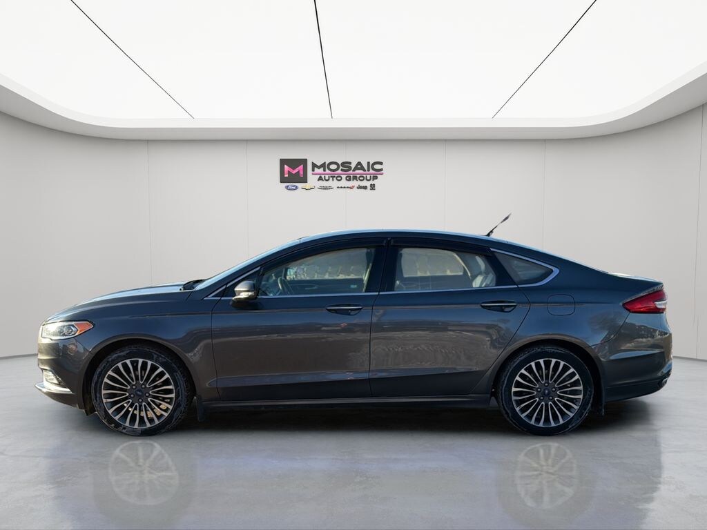 Used 2017 Ford Fusion SE Sedan