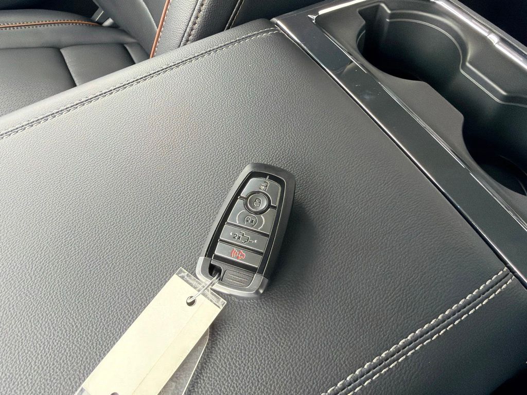 2026 Ford F-350 Super Duty Lariat - Photo 38