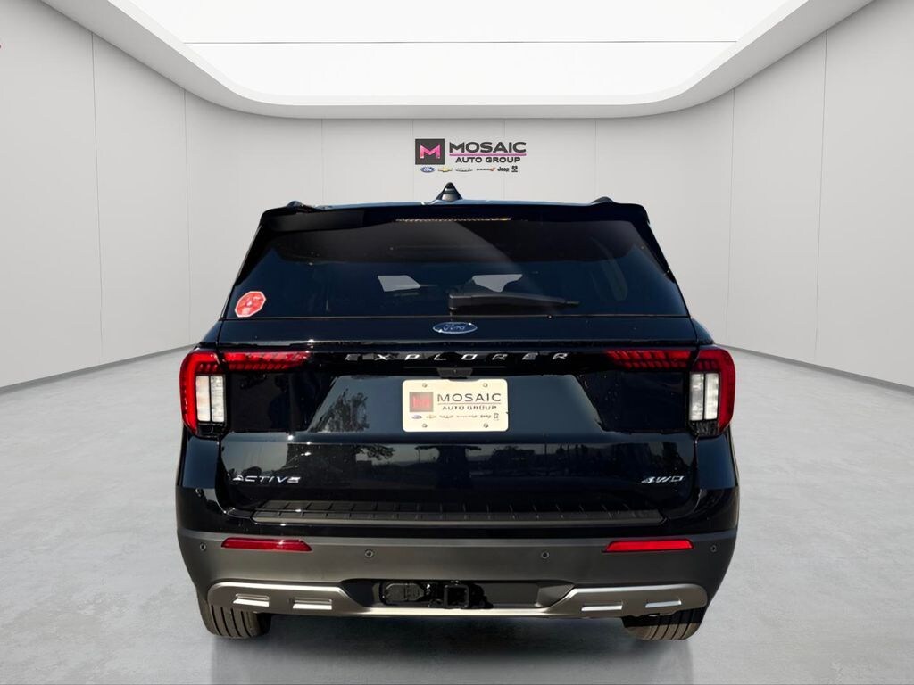 Used 2025 Ford Explorer Active SUV