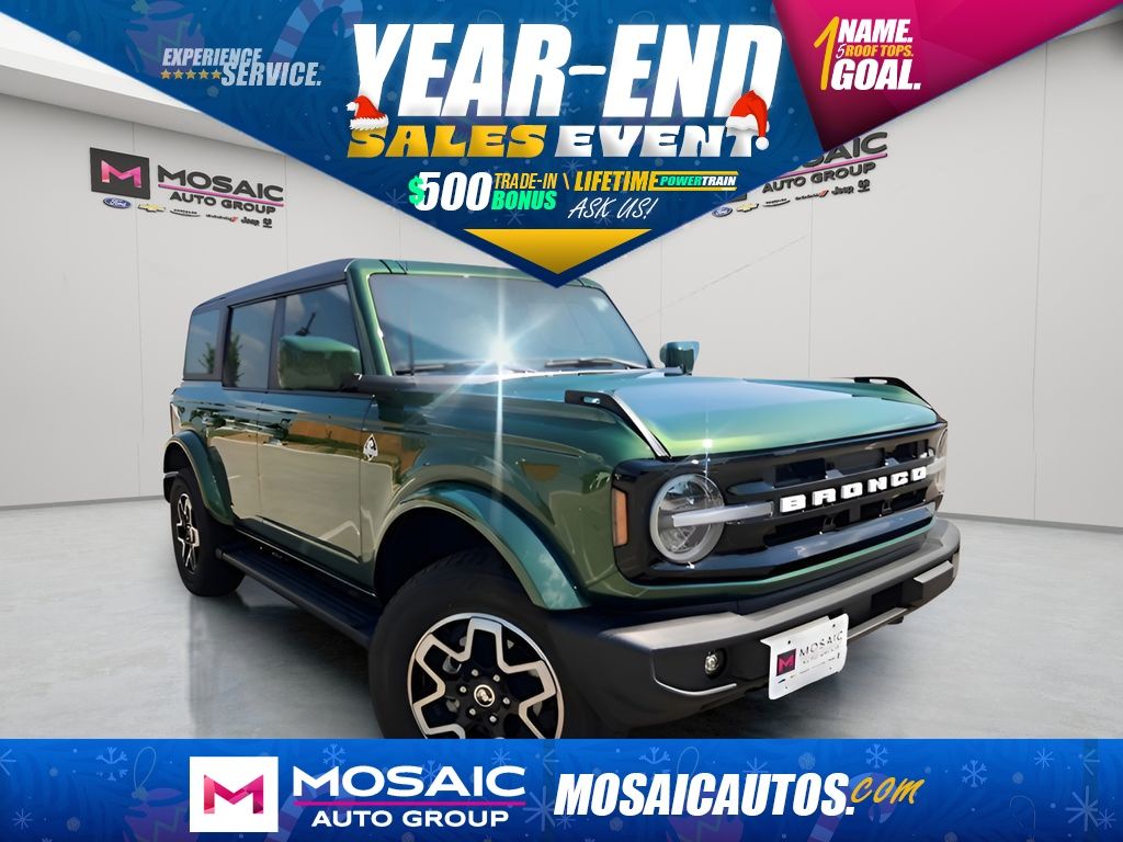 2023 Ford Bronco 4-Door Outer Banks's photo
