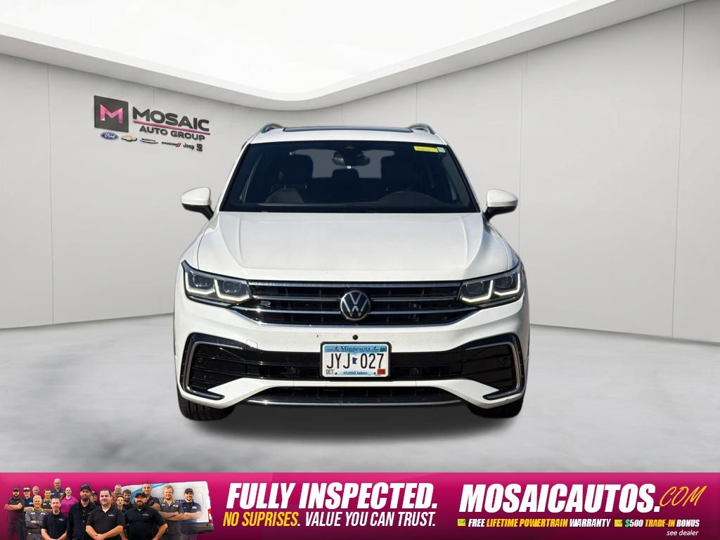 Used 2022 Volkswagen Tiguan SEL R-LINE with VIN 3VV4B7AX1NM019291 for sale in Zumbrota, Minnesota