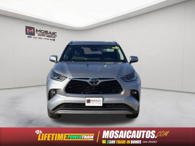 Used 2024 Toyota Highlander Platinum with VIN 5TDKDRBH6RS573404 for sale in Zumbrota, Minnesota