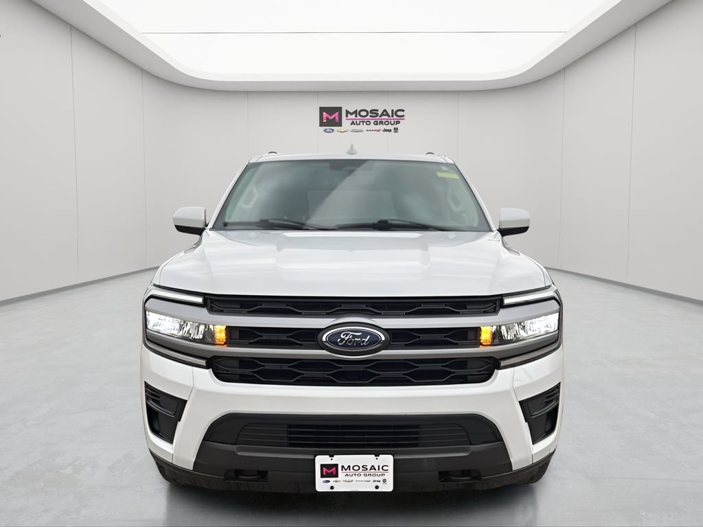 Used 2022 Ford Expedition XLT with VIN 1FMJU1JTXNEA53947 for sale in Zumbrota, Minnesota