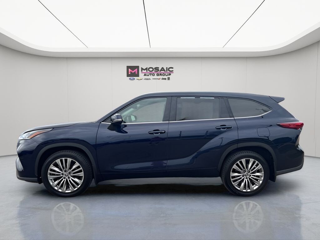 Used 2022 Toyota Highlander Platinum SUV