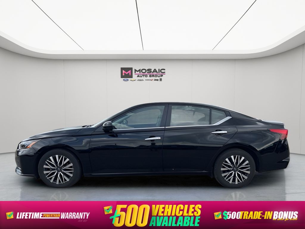 Used 2023 Nissan Altima SV with VIN 1N4BL4DV5PN356203 for sale in Zumbrota, Minnesota