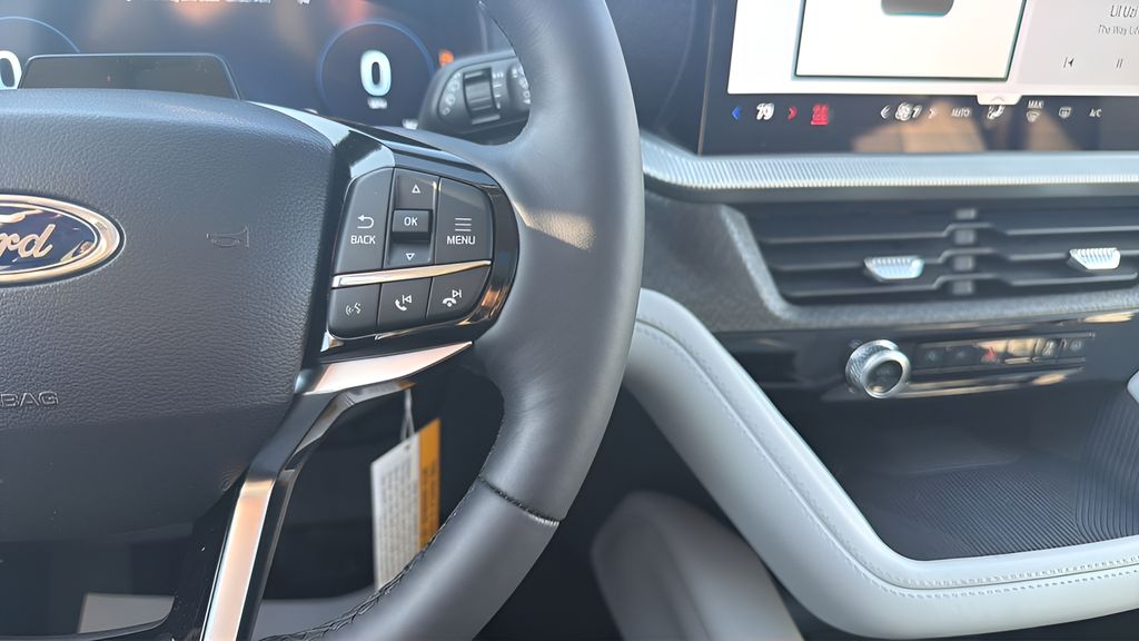 2026 Ford Explorer Platinum - Photo 41