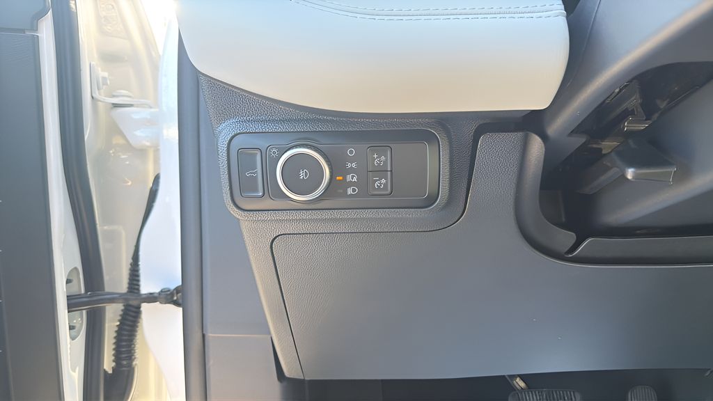 2026 Ford Explorer Platinum - Photo 31