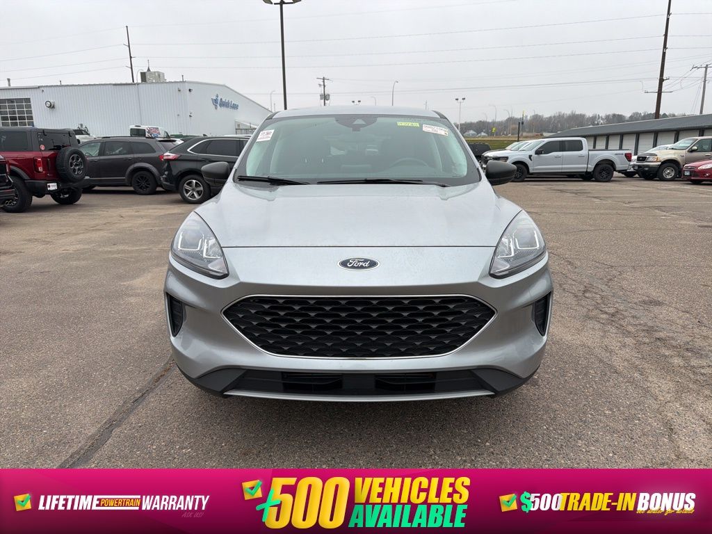 Used 2022 Ford Escape SE with VIN 1FMCU9G62NUB71148 for sale in Zumbrota, Minnesota