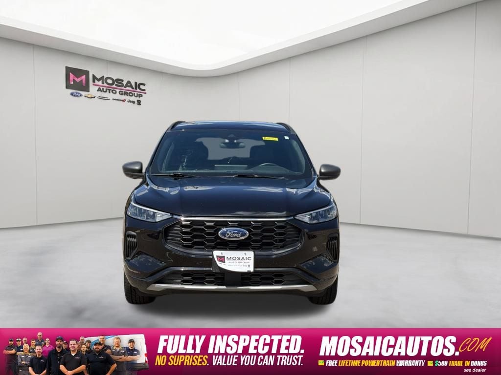Used 2024 Ford Escape ST-Line with VIN 1FMCU9MN0RUA77450 for sale in Zumbrota, Minnesota